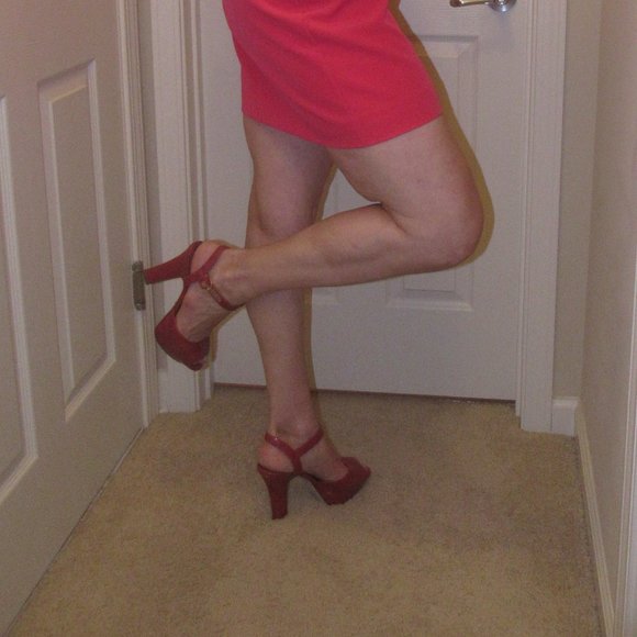 SERGIO ROSSI- Raspberry Patent, Peeptoe, Platform Sandals ~ Size 10 - Picture 12 of 13